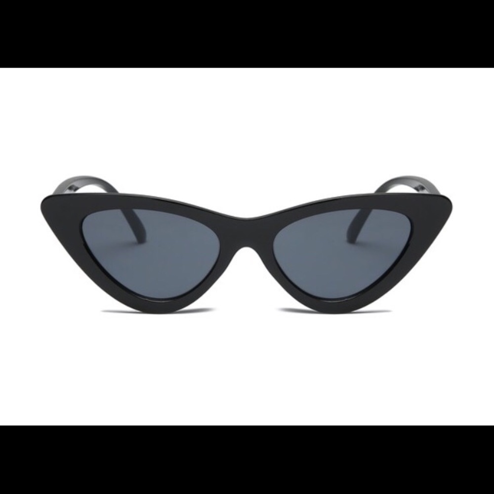 Vintage cat eye sunglasses